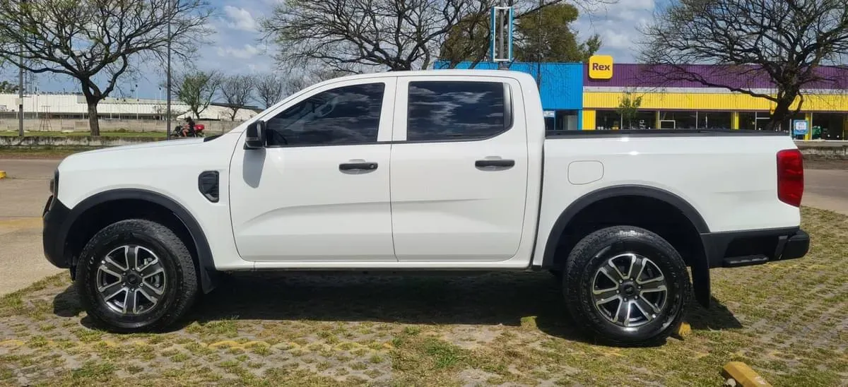 Mira esta publicación de Ford Ranger 2024 en Motordil