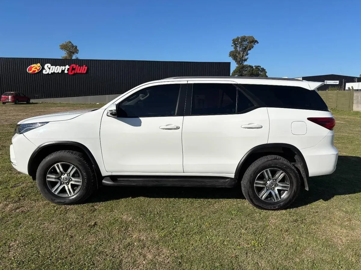 Mira esta publicación de Toyota SW4 2022 en Motordil