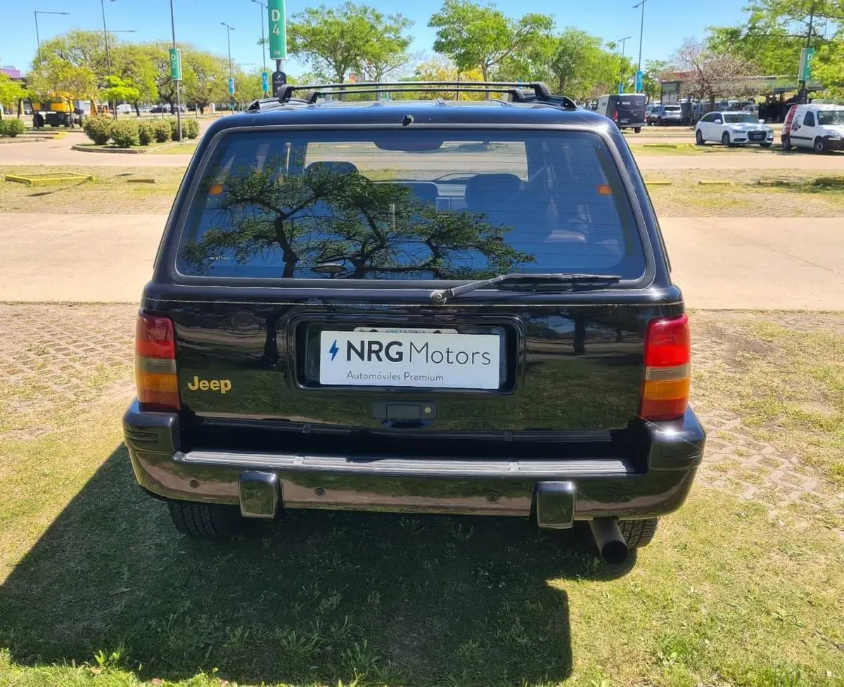 Mirá esta publicación de Jeep Grand Cherokee