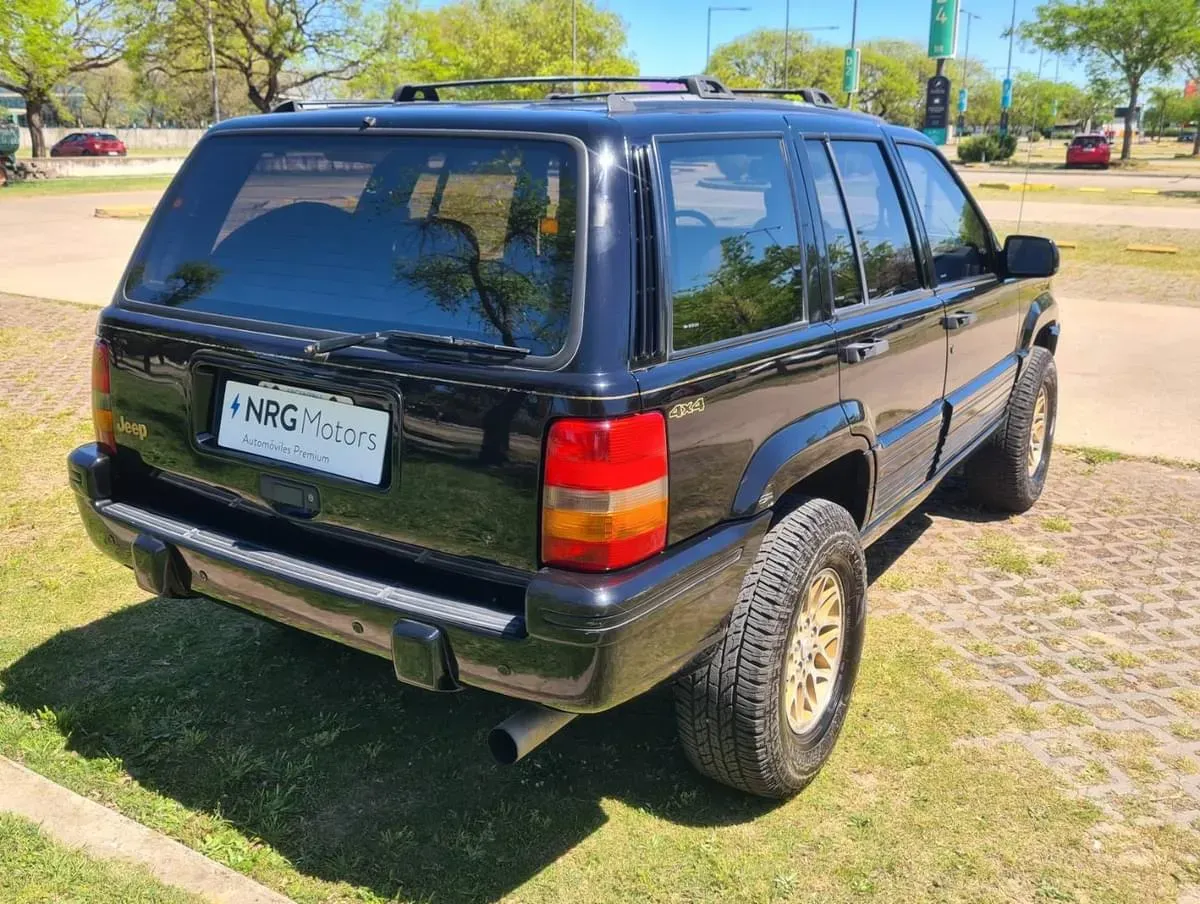 Mirá esta publicación de Jeep Grand Cherokee