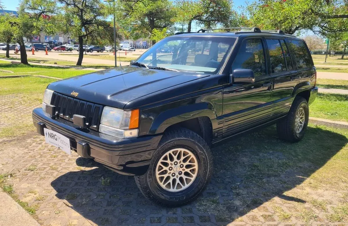 Mira esta publicación de Jeep Grand Cherokee 1994 en Motordil