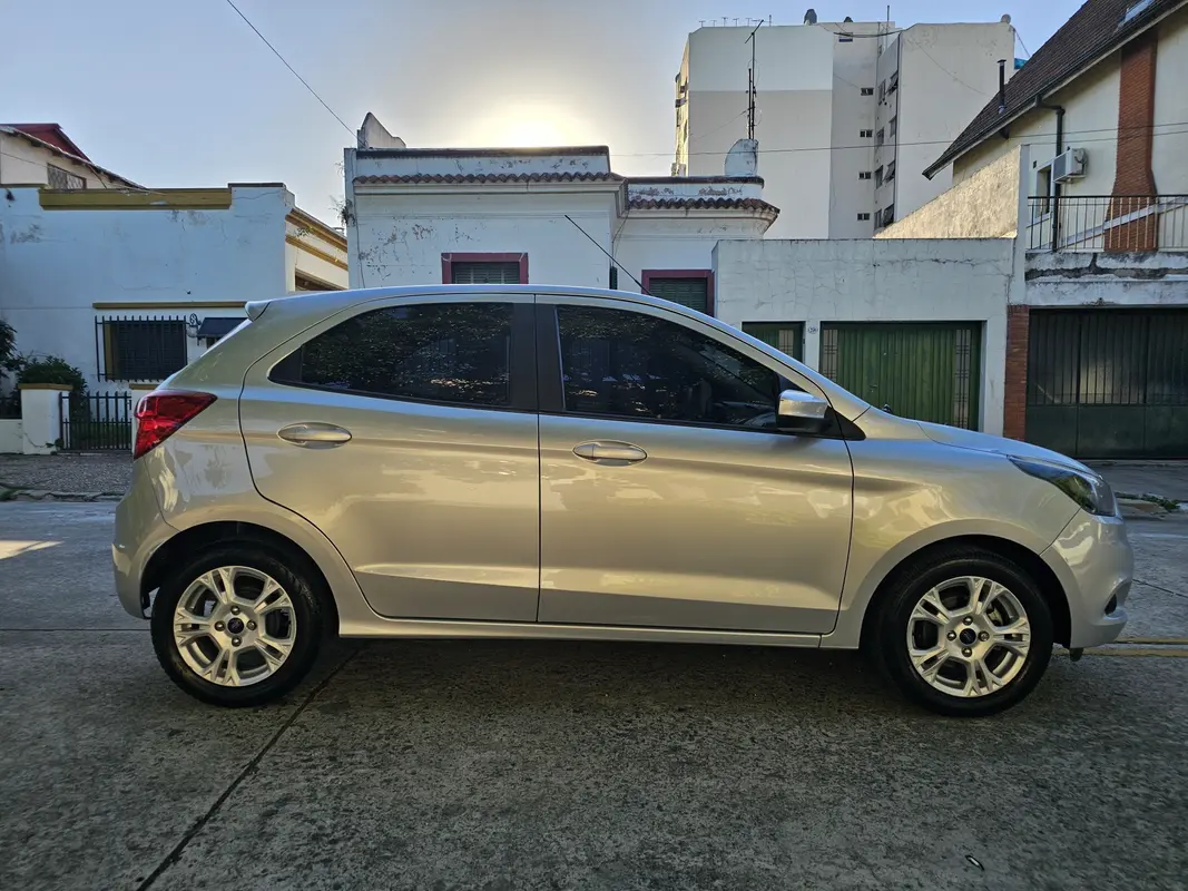 Mira esta publicación de Ford KA 2018 en Motordil