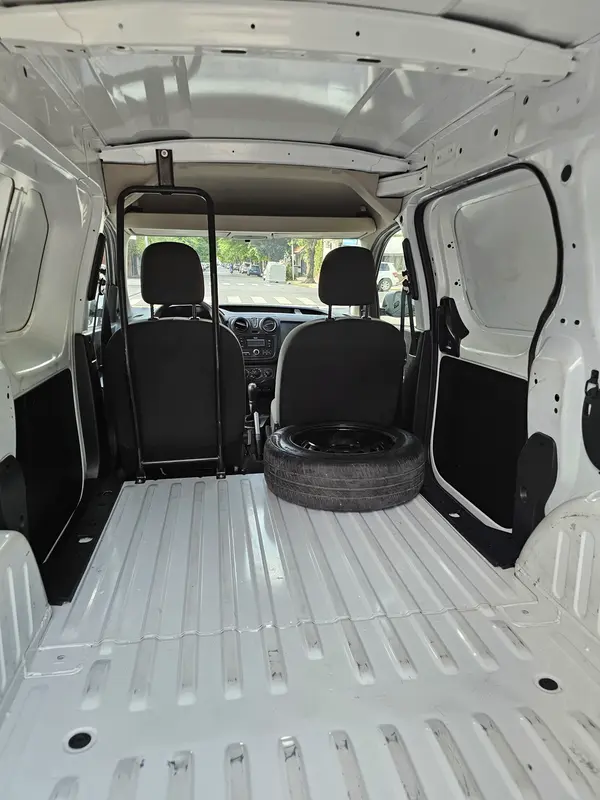 Mira esta publicación de Renault Kangoo 2023 en Motordil