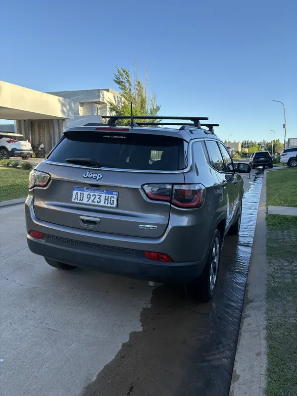 Mira esta publicación de Jeep Compass 2019 en Motordil