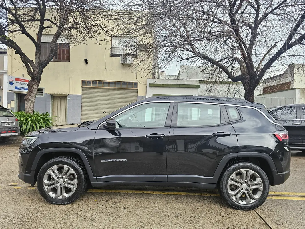 Mira esta publicación de Jeep Compass 2024 en Motordil