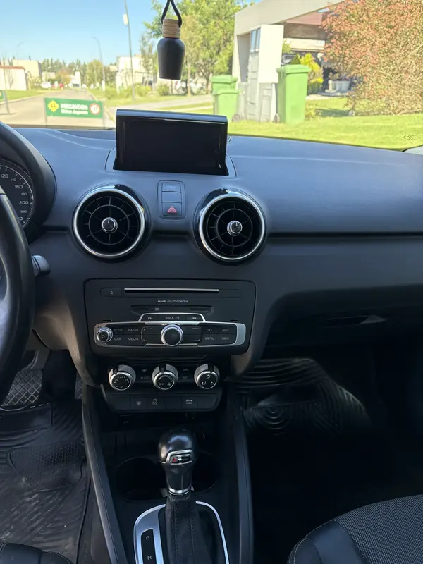 Mira esta publicación de Audi A1 2016 en Motordil