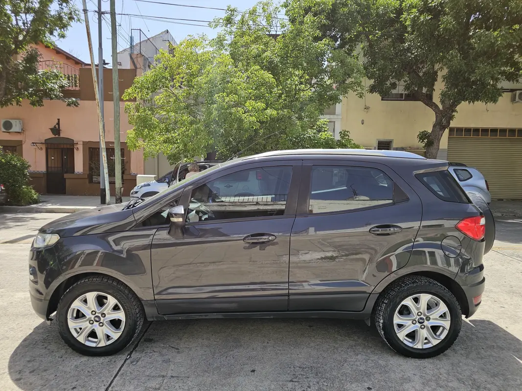 Mira esta publicación de Ford Eco Sport 2012 en Motordil