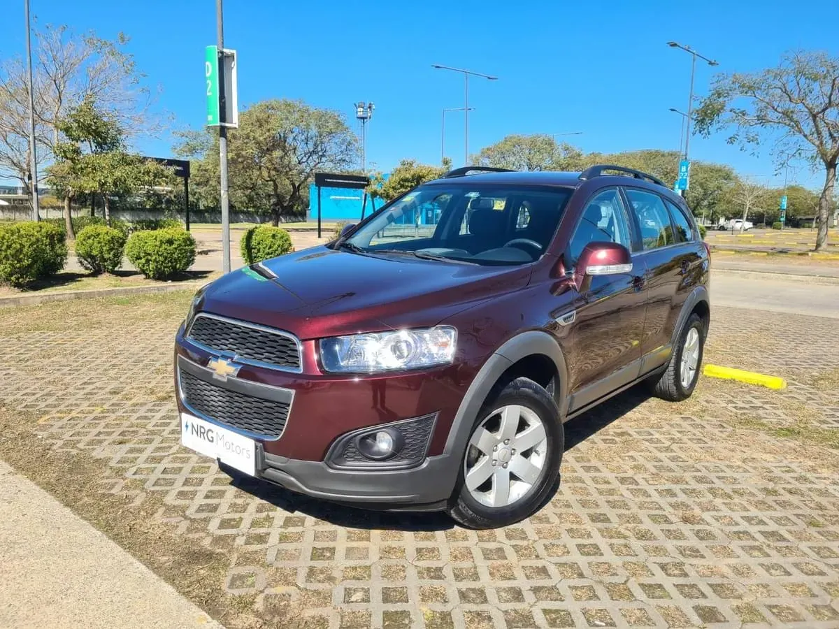 Mira esta publicación de Chevrolet Captiva 2017 en Motordil