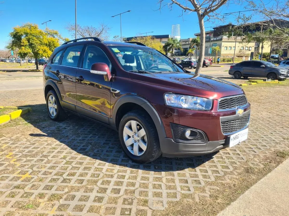 Mira esta publicación de Chevrolet Captiva 2017 en Motordil