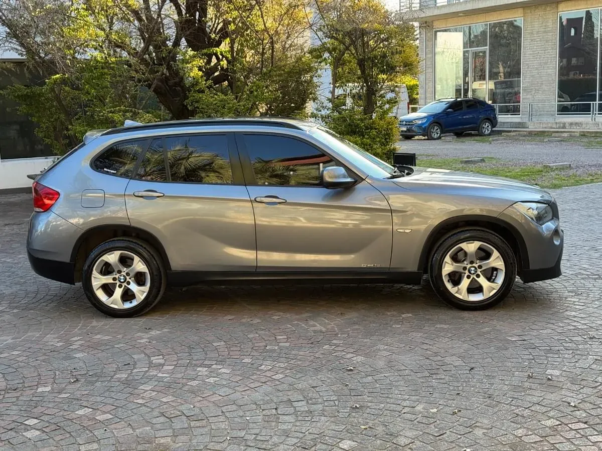 Mira esta publicación de BMW X1 2012 en Motordil