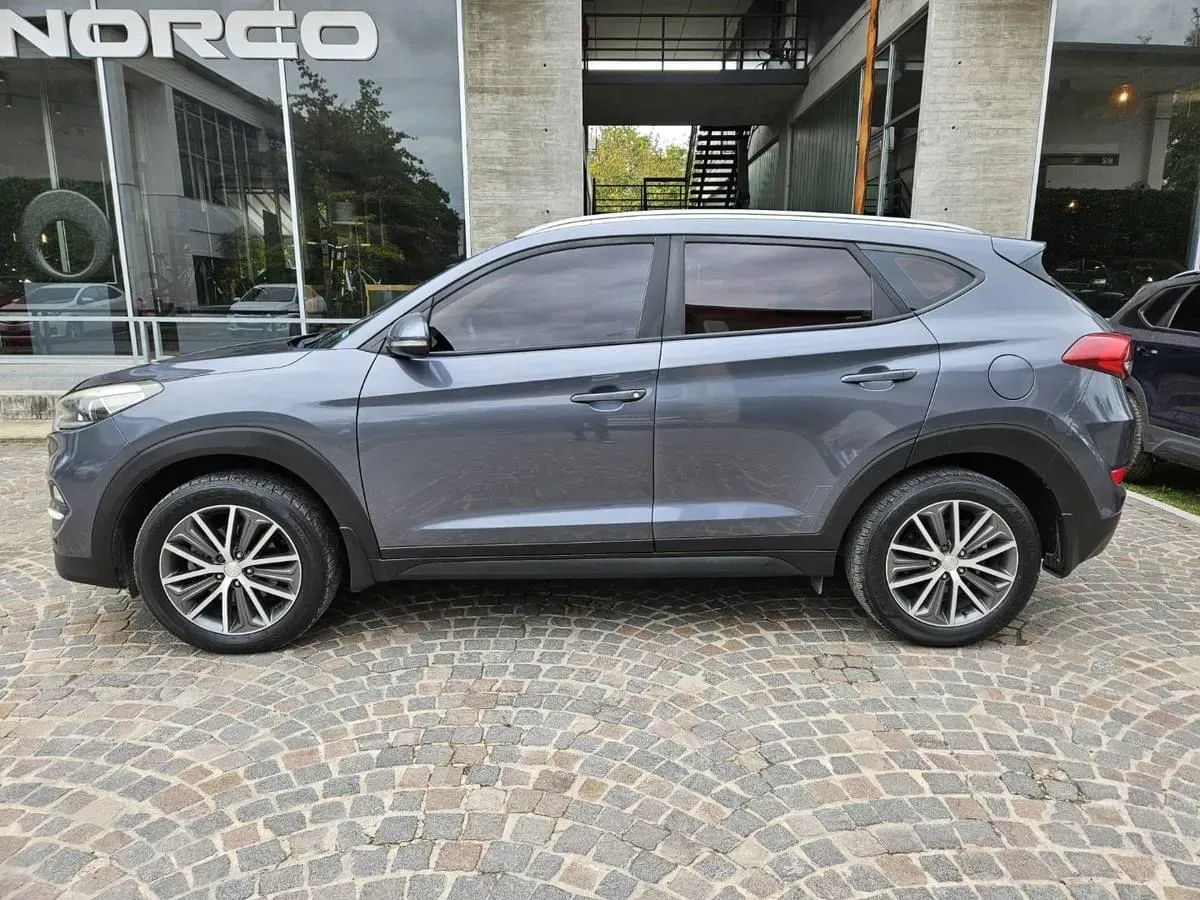 Mira esta publicación de Hyundai Tucson 2017 en Motordil