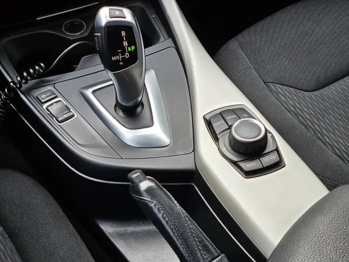 Mira esta publicación de BMW Serie 1 2016 en Motordil