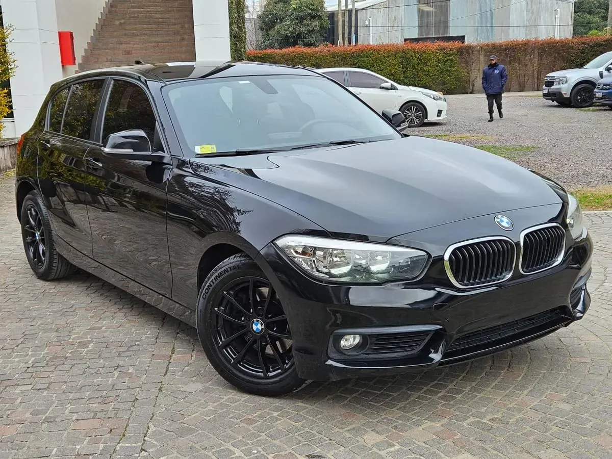 Mira esta publicación de BMW Serie 1 2016 en Motordil