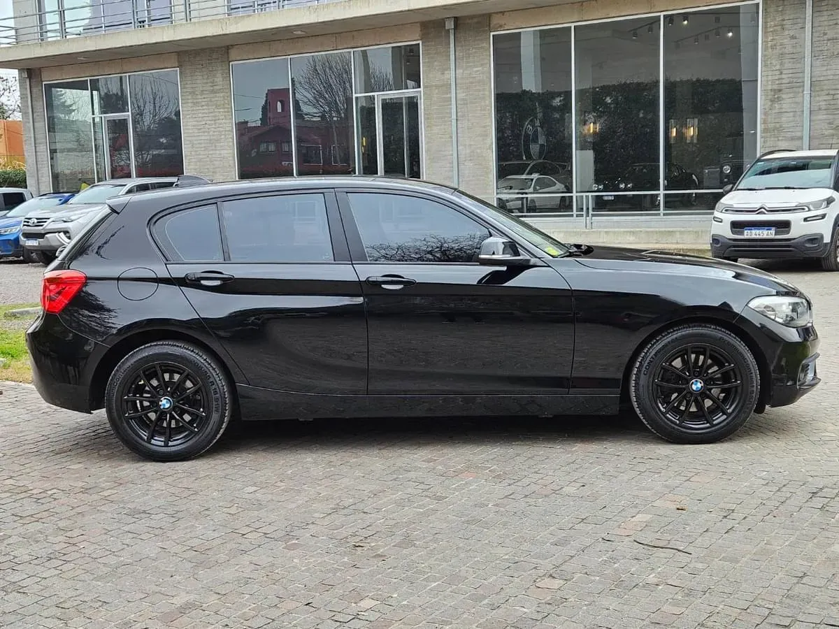 Mira esta publicación de BMW Serie 1 2016 en Motordil