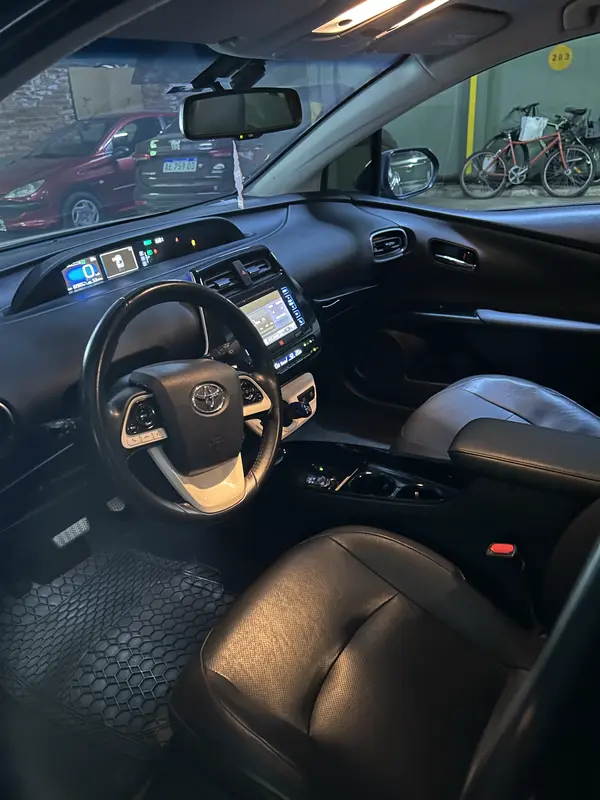 Mira esta publicación de Toyota Prius 2019 en Motordil