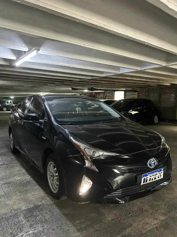 Mira esta publicación de Toyota Prius 2019 en Motordil