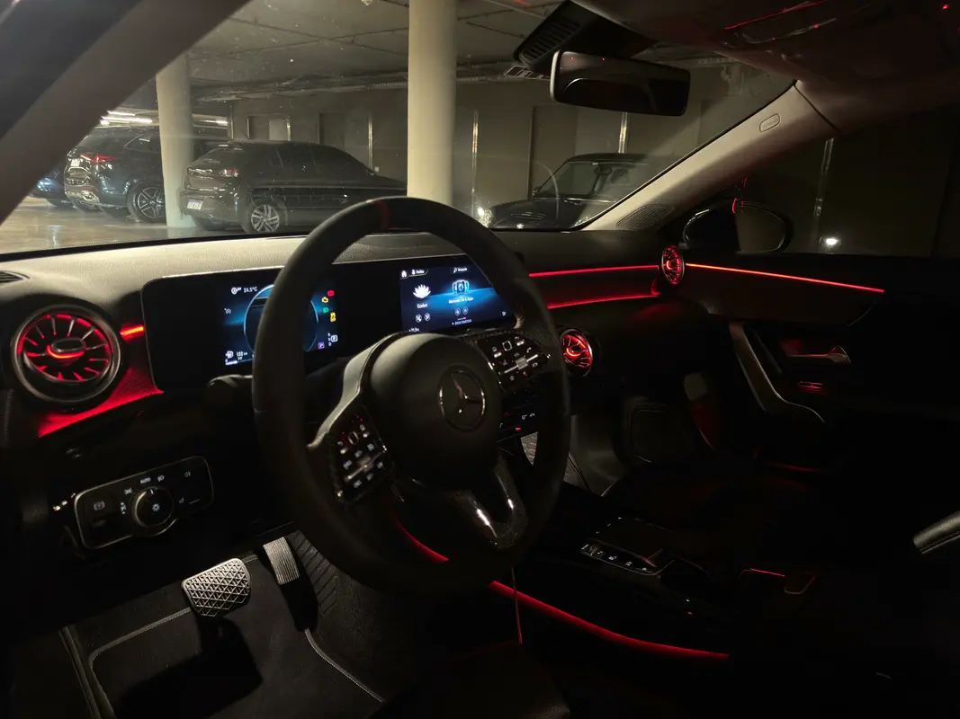 Mira esta publicación de Mercedes Benz Clase A 2020 en Motordil