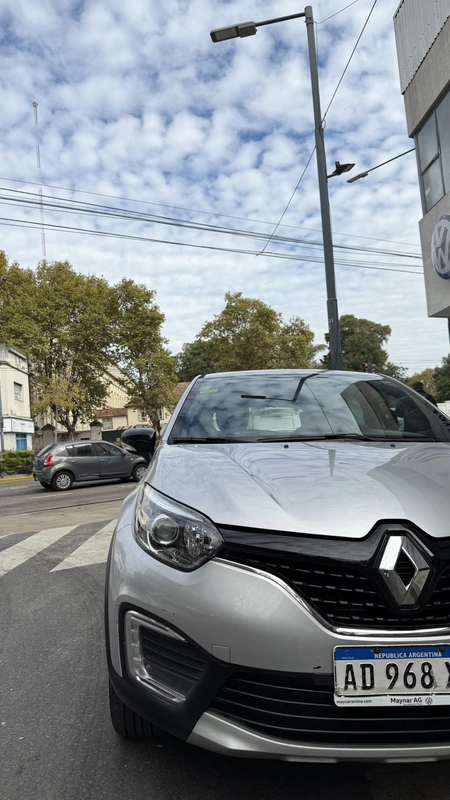 Mira esta publicación de Renault Captur 2019 en Motordil