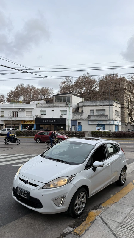 Mira esta publicación de Ford Fiesta 2011 en Motordil