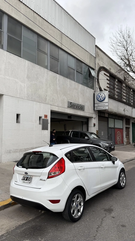 Mira esta publicación de Ford Fiesta 2011 en Motordil