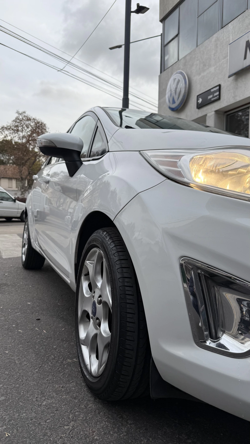 Mira esta publicación de Ford Fiesta 2011 en Motordil
