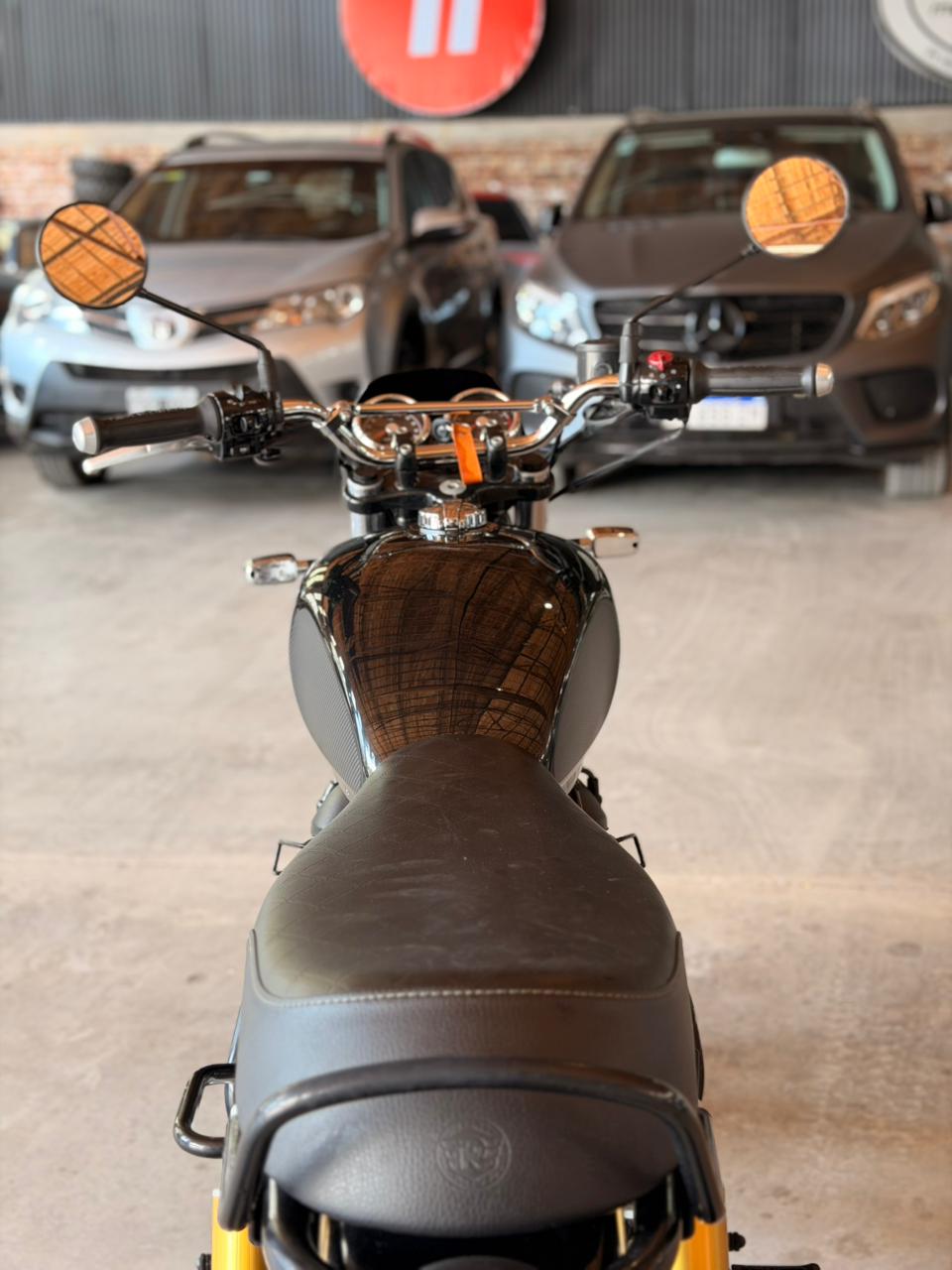 Mira esta publicación de Royal Enfield 650 Interceptor 2024 en Motordil