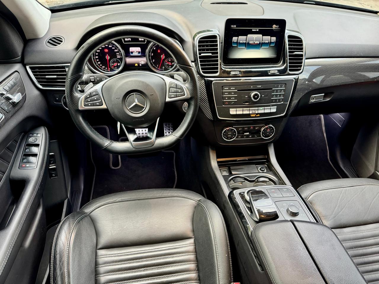 Mira esta publicación de Mercedes Benz GLE 2016 en Motordil