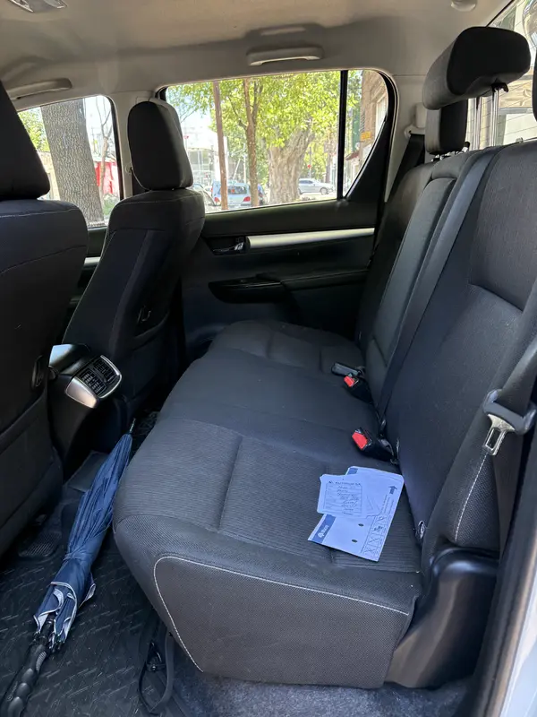 Mira esta publicación de Toyota Hilux 2017 en Motordil