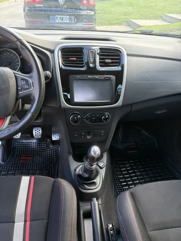 Mira esta publicación de Renault Sandero II 2017 en Motordil