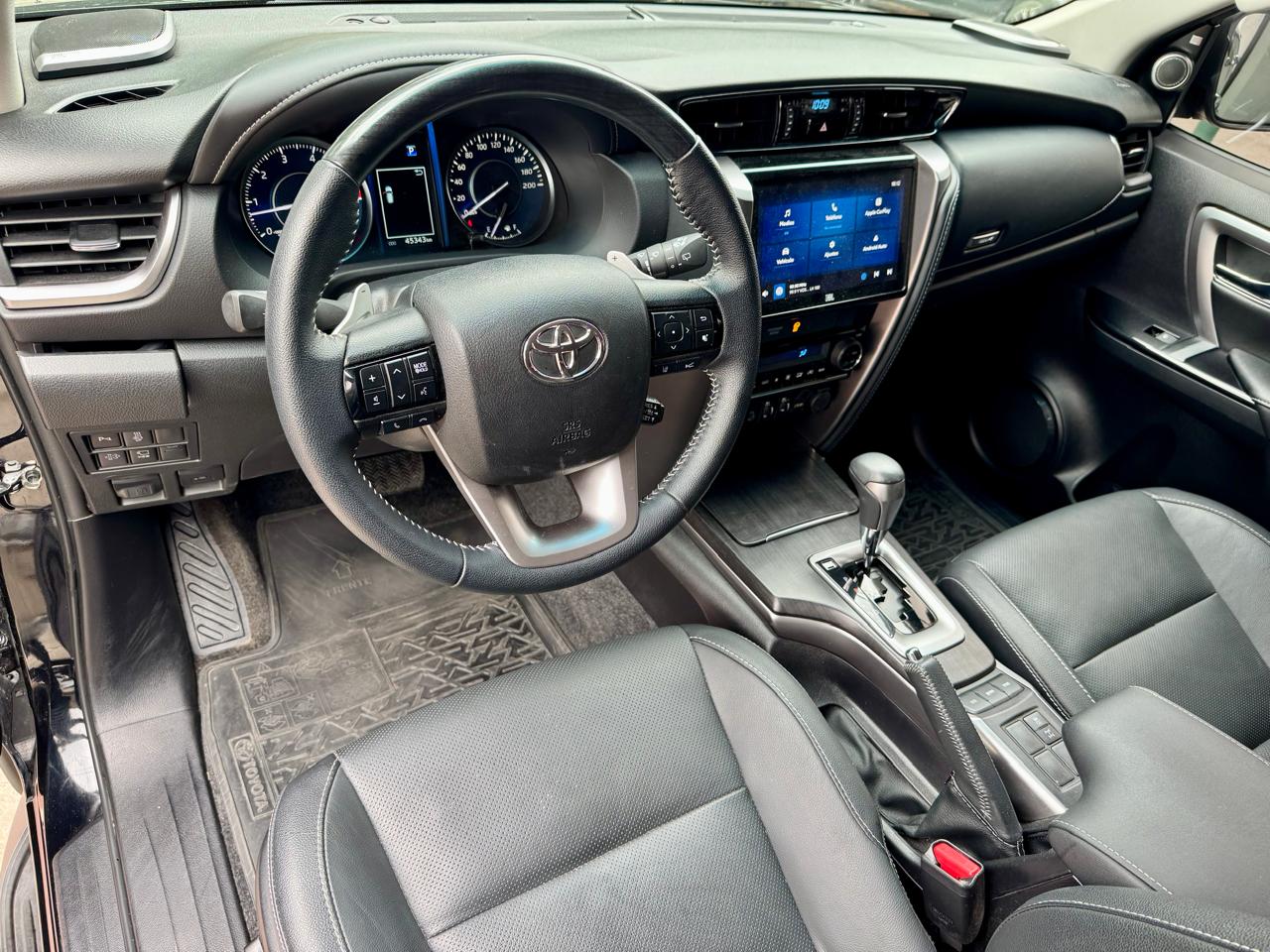 Mira esta publicación de Toyota SW4 2024 en Motordil