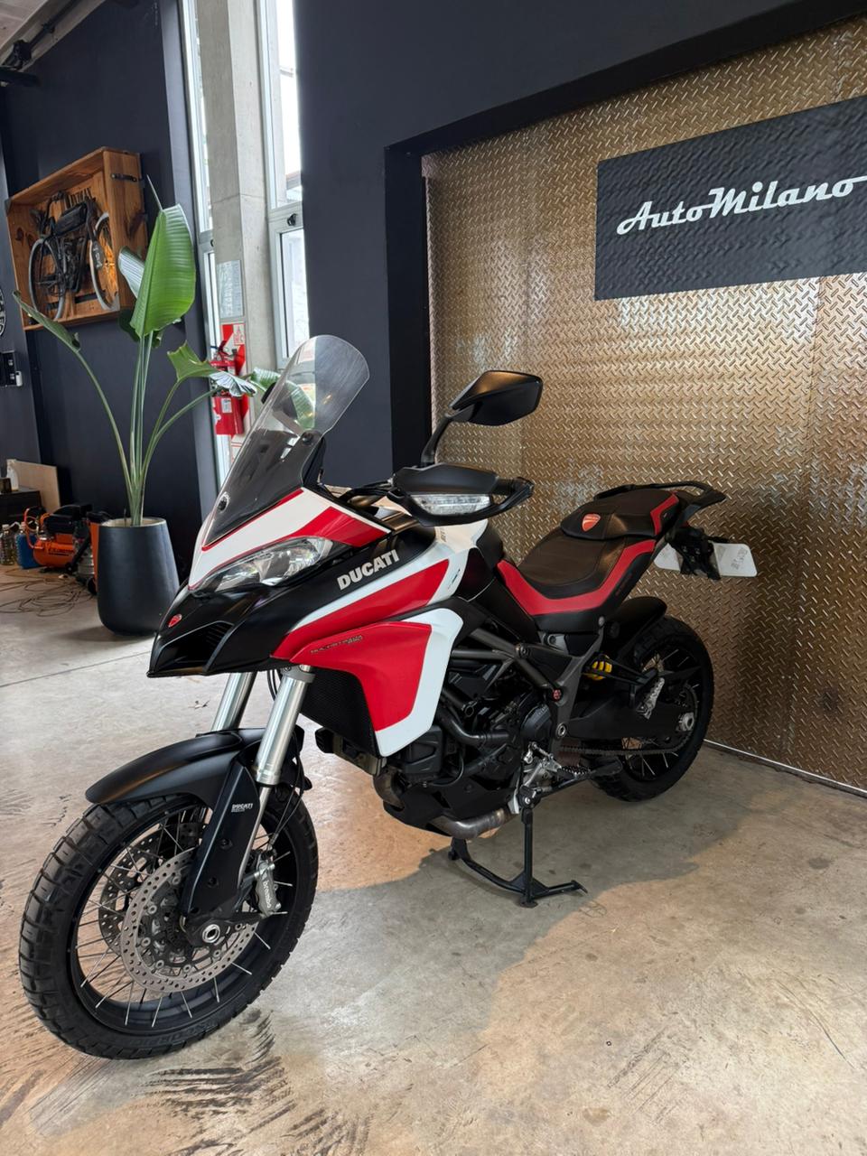 Mira esta publicación de Ducati 950 2018 en Motordil