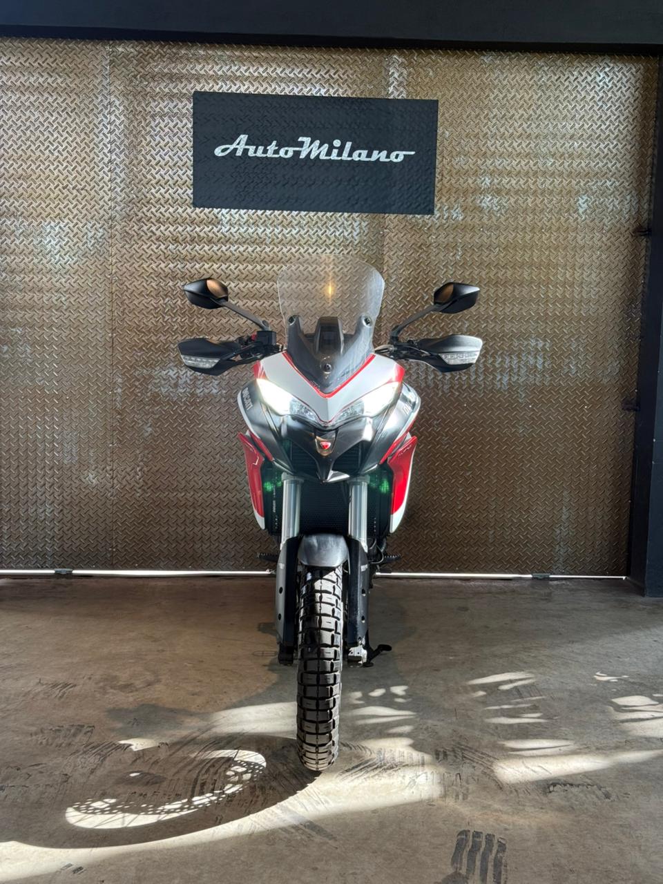 Mira esta publicación de Ducati 950 2018 en Motordil