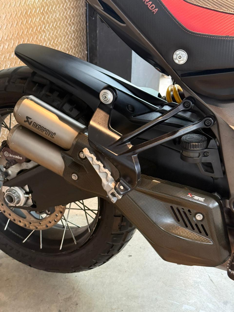 Mira esta publicación de Ducati 950 2018 en Motordil