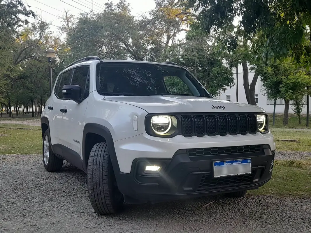 Mira esta publicación de Jeep Renegade 2022 en Motordil