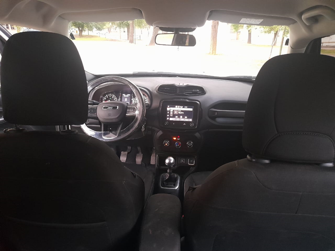 Mira esta publicación de Jeep Renegade 2022 en Motordil