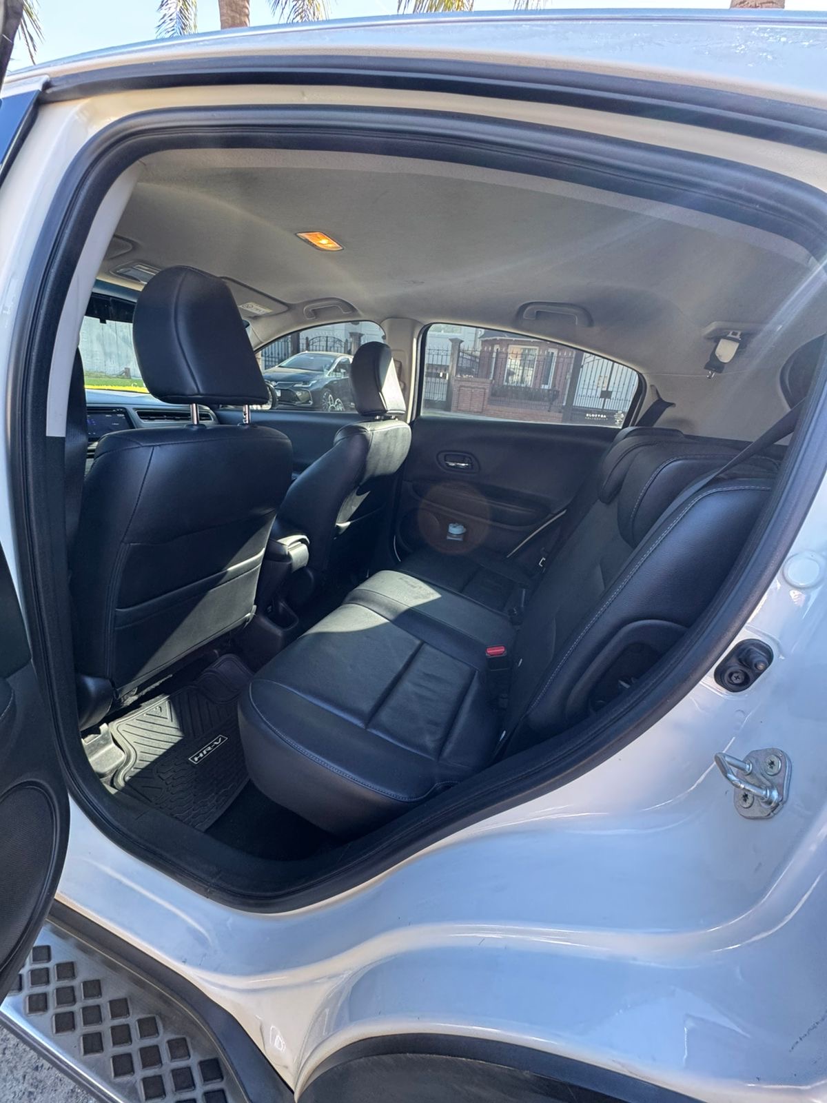 Mira esta publicación de Honda HRV 2017 en Motordil