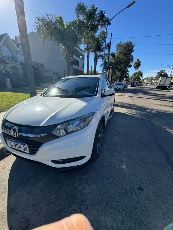 Mira esta publicación de Honda HRV 2017 en Motordil