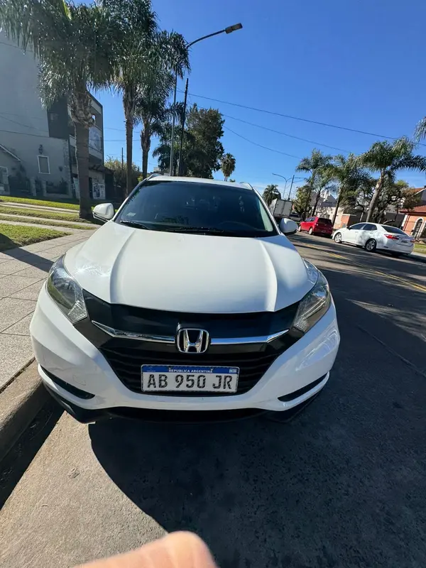 Mira esta publicación de Honda HRV 2017 en Motordil