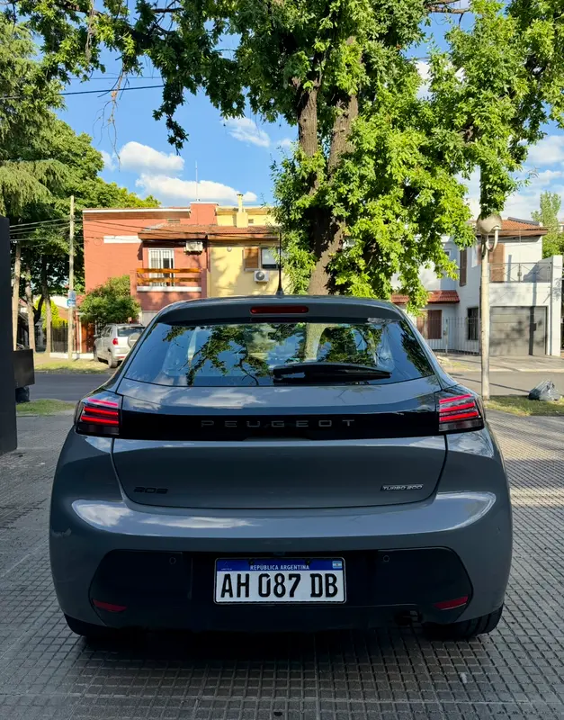 Mira esta publicación de Peugeot 208 2025 en Motordil
