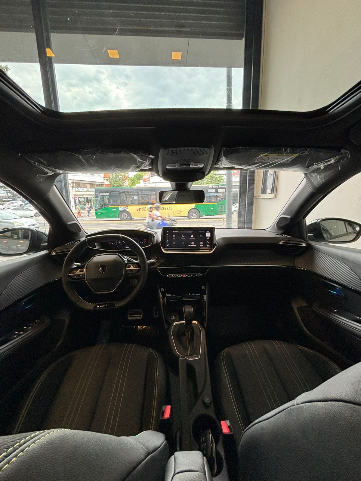 Mira esta publicación de Peugeot 208 2025 en Motordil