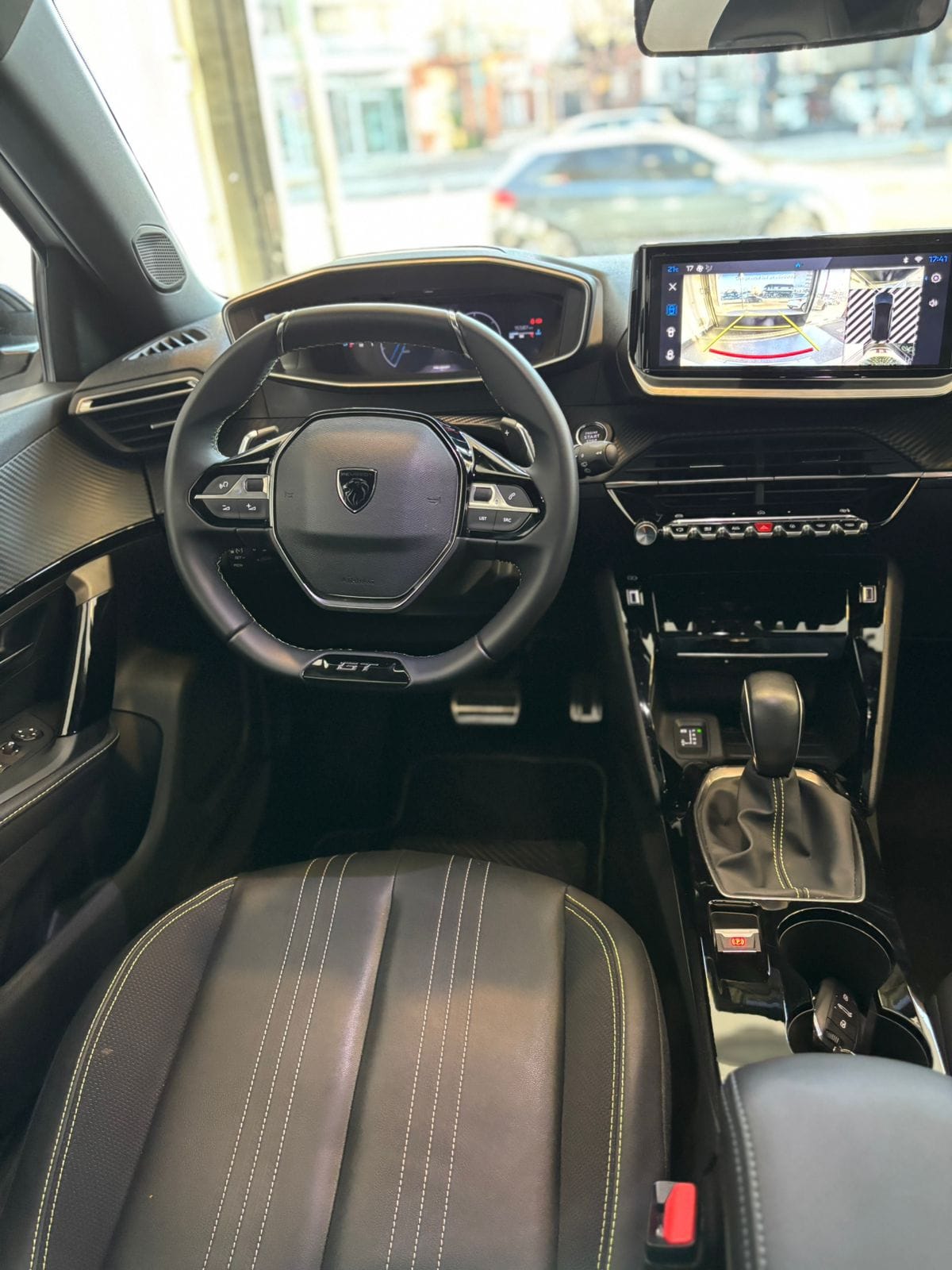 Mira esta publicación de Peugeot 2008 2025 en Motordil