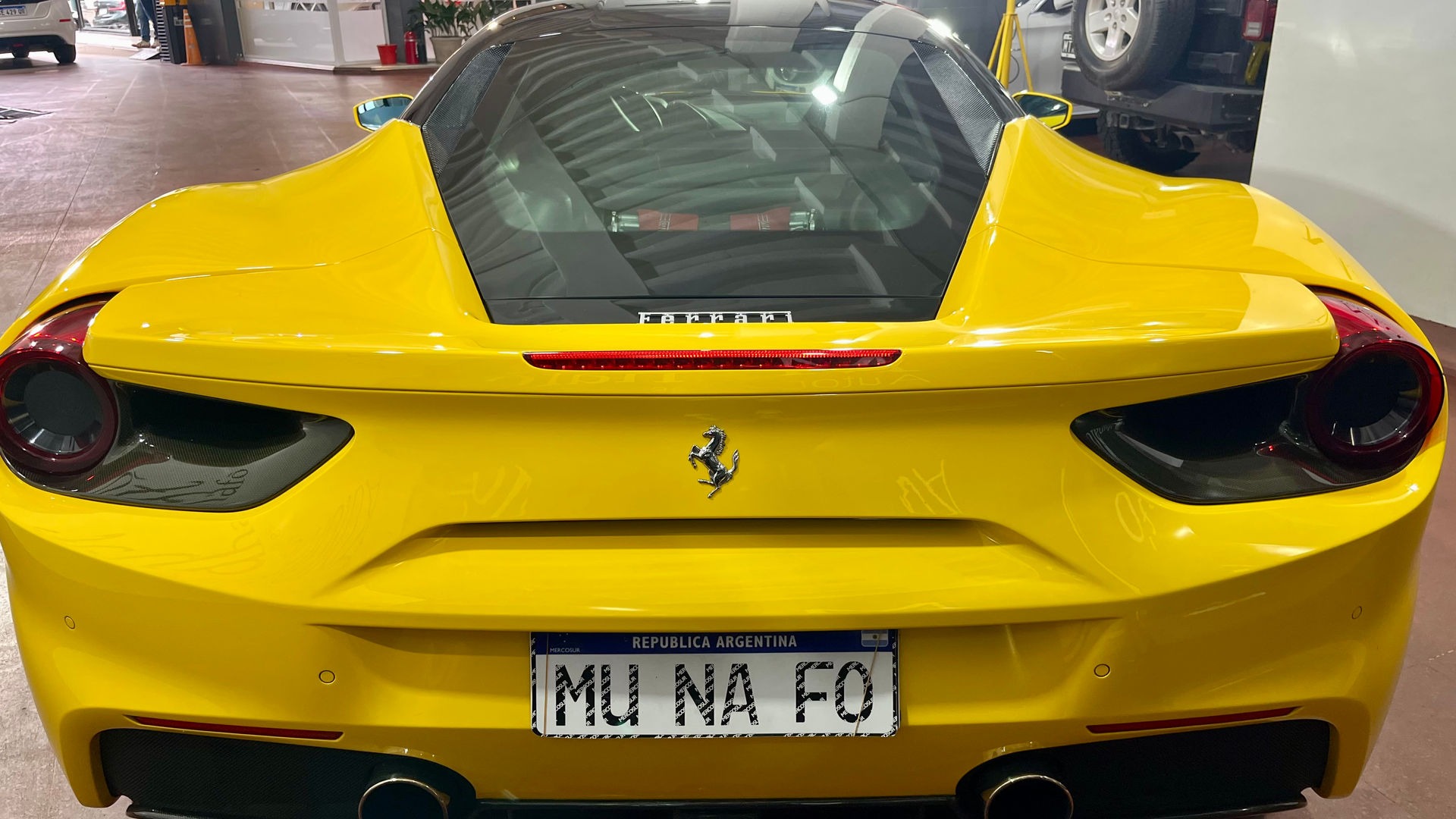 Mira esta publicación de Ferrari 488 2017 en Motordil