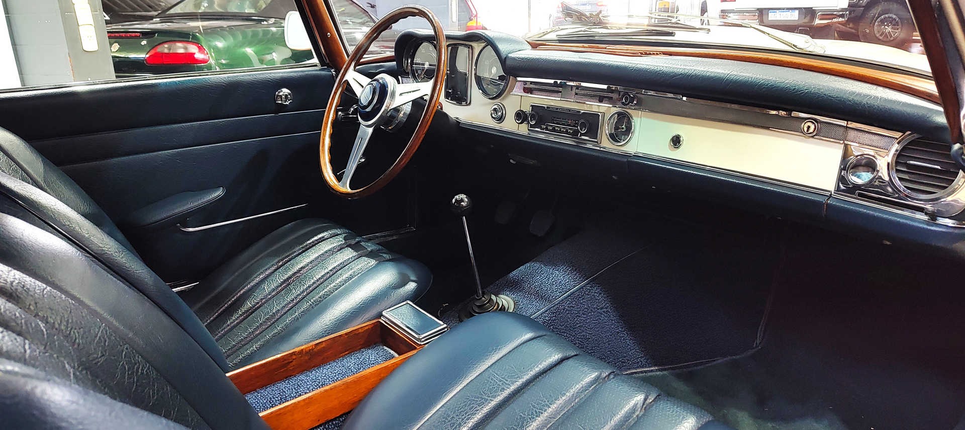 Mirá esta publicación de Mercedes Benz 230