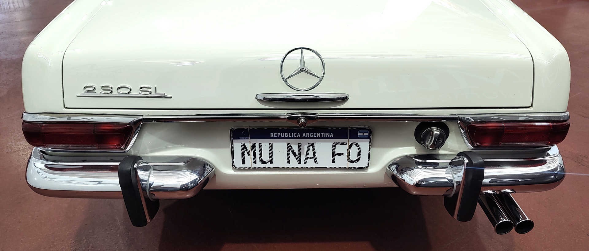 Mirá esta publicación de Mercedes Benz 230
