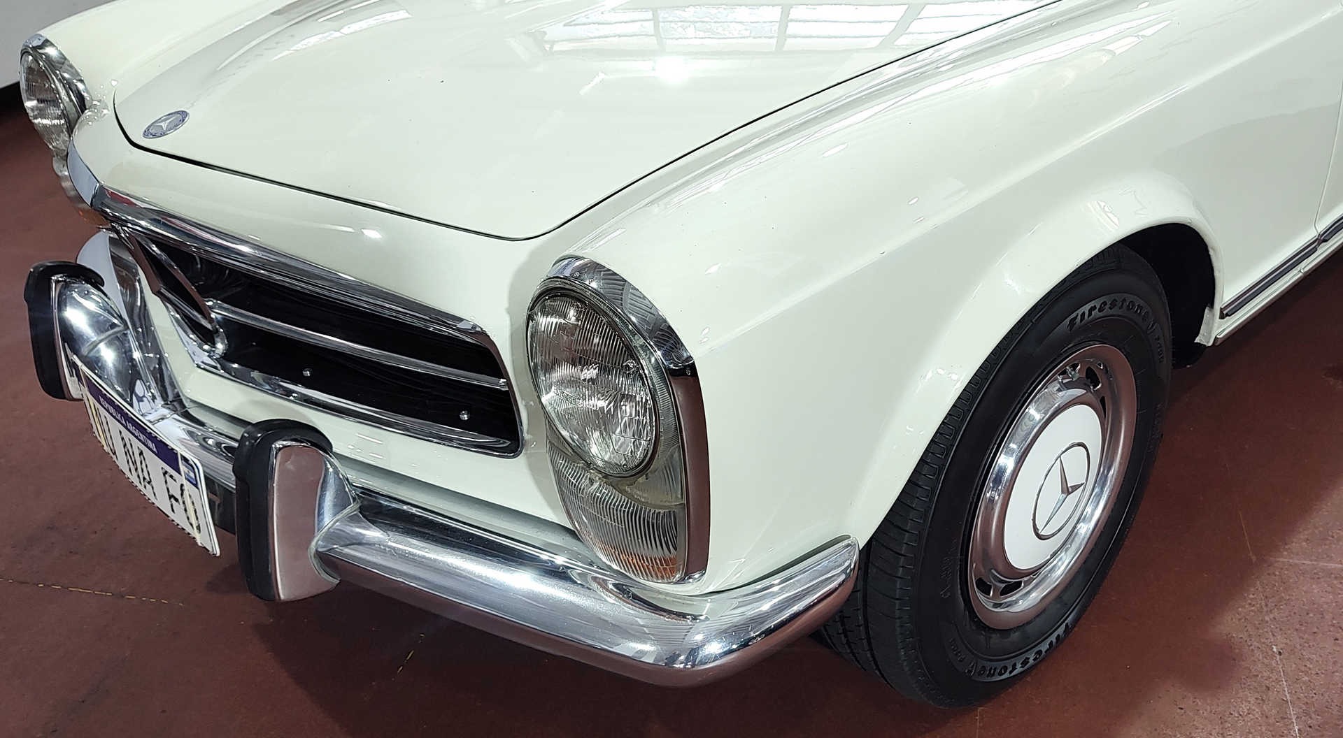 Mira esta publicación de Mercedes Benz 230 1966 en Motordil