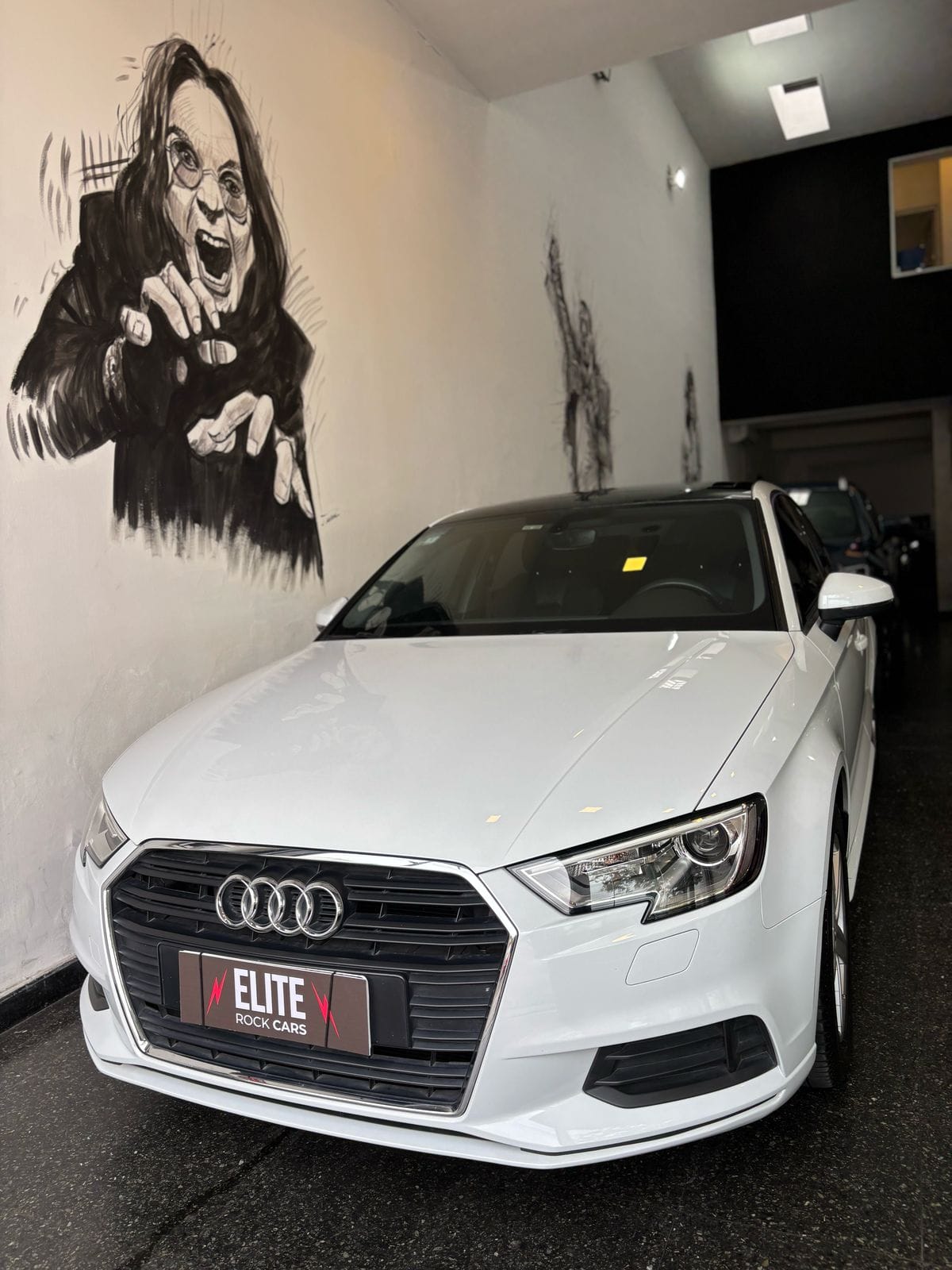 Mira esta publicación de Audi A3 Sedan 2018 en Motordil