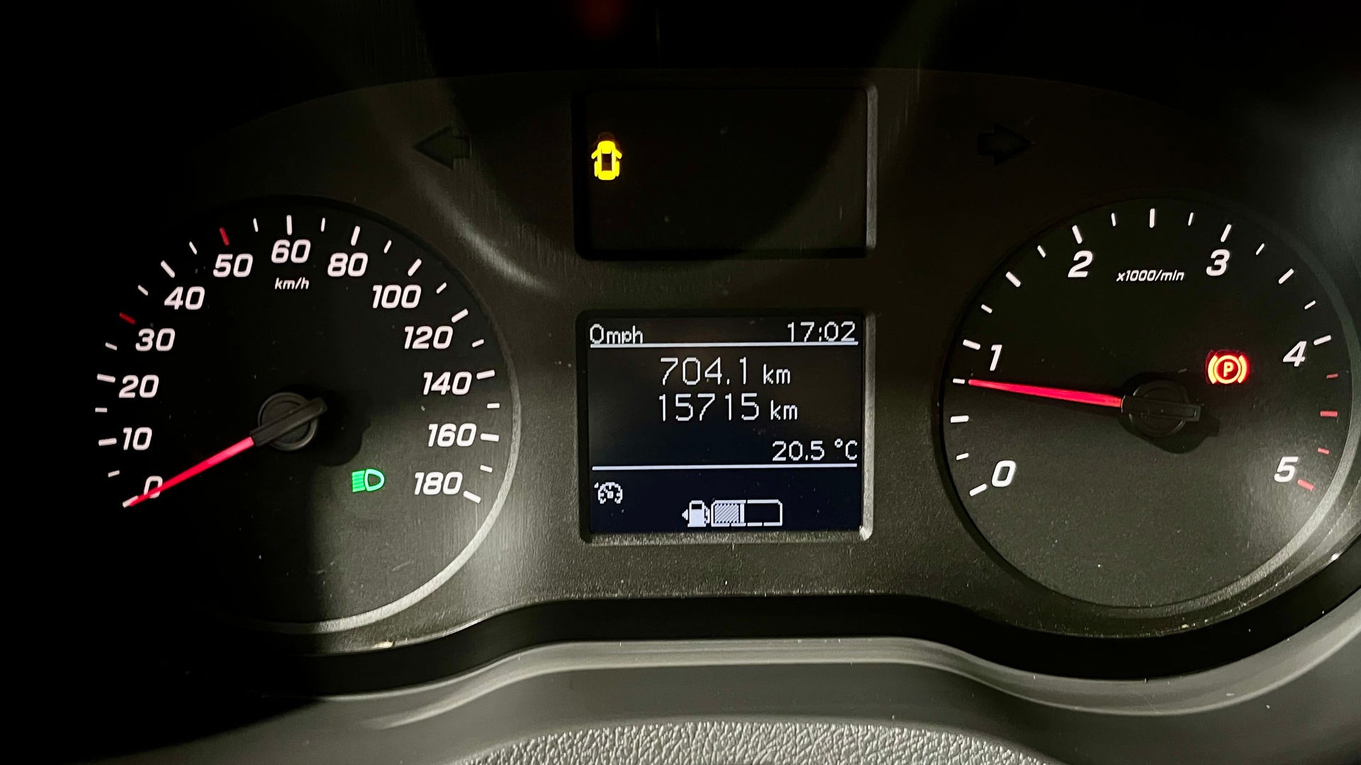 Mira esta publicación de Mercedes Benz Sprinter 2023 en Motordil