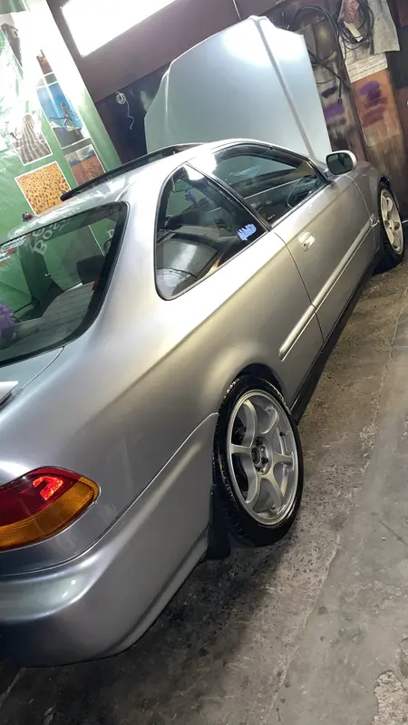 Mira esta publicación de Honda Civic 1996 en Motordil