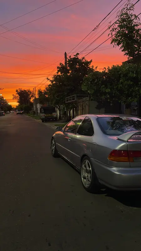 Mira esta publicación de Honda Civic 1996 en Motordil