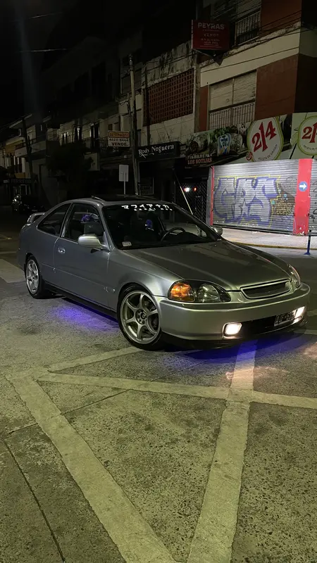 Mira esta publicación de Honda Civic 1996 en Motordil